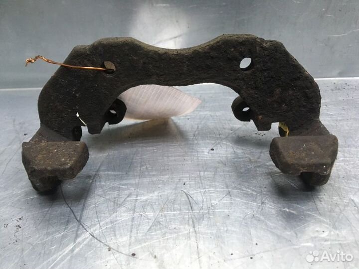 Скоба суппорта переднего Ford Focus II 2008-2011