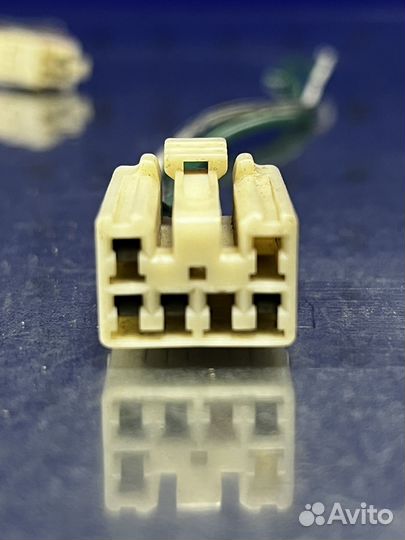 Разъем фишка 6 pin Toyota 9098010797