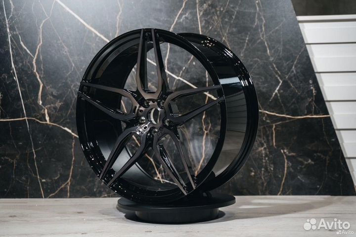 Кованные диски R22 Audi S5