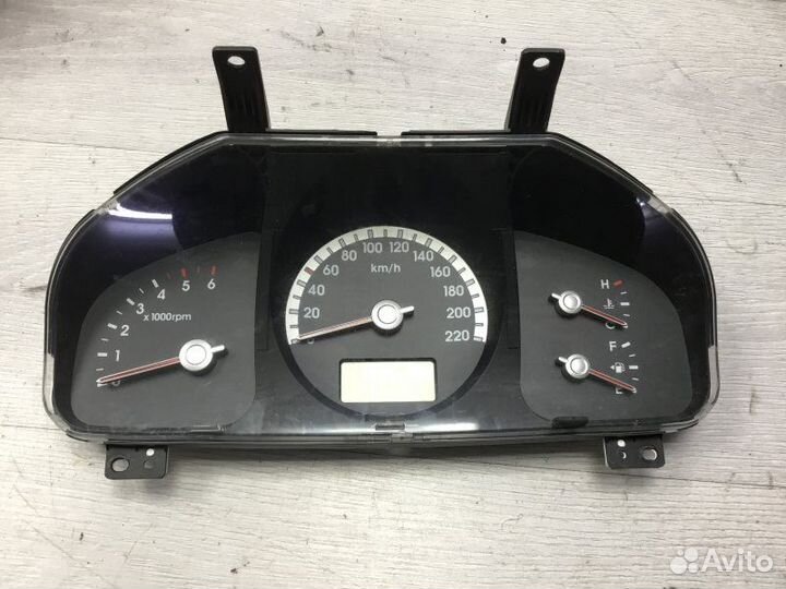 Щиток приборов Hyundai Accent 2001