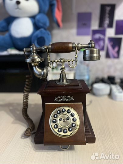 Телефон старинный проводной, стационарный