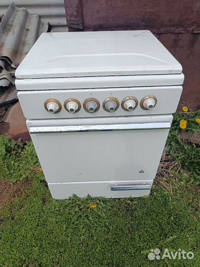 Продам газовую плиту бу