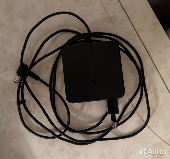 Ноутбук asus