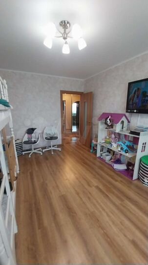 2-к. квартира, 60 м², 7/10 эт.