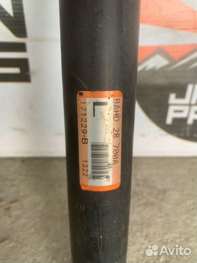 Амортизатор задний Mazda 3 BM