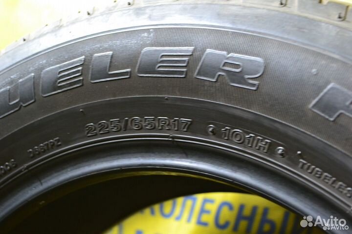 Bridgestone Dueler H/T D687 225/65 R17