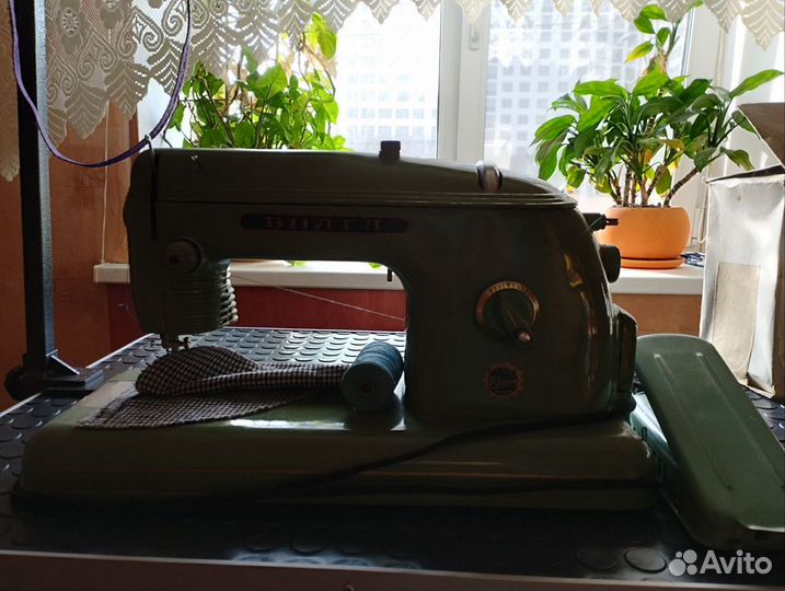 Швейная машина с электрическим приводом