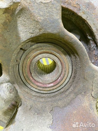 Кулак поворотный передний правый Hyundai Elantra