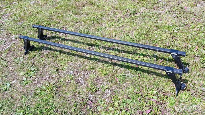 Багажник на крышу thule