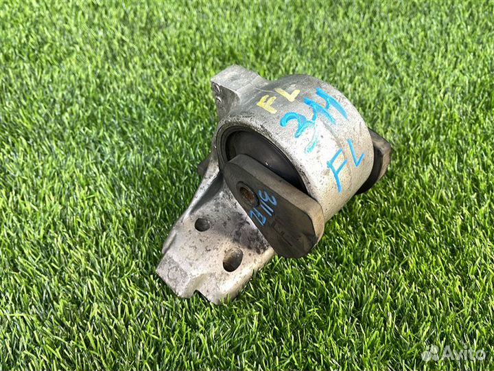 Подушка двигателя передняя левая Toyota