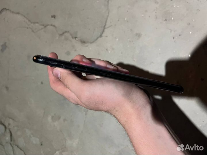 Телефон iPhone 7 plus