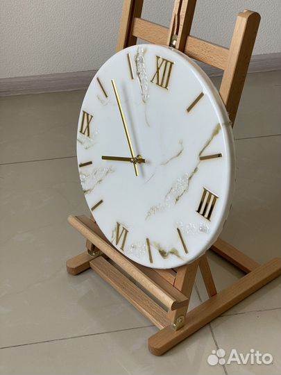 Часы из эпоксидной смолы