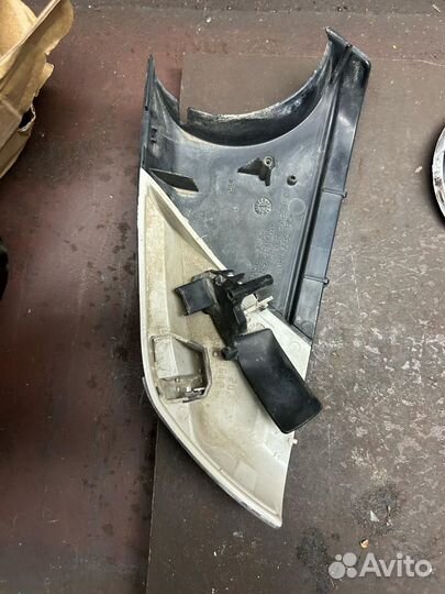 Продам набор повторители поворт и эмб. Skoda A5