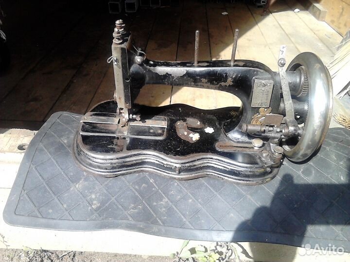 Швейная машинка