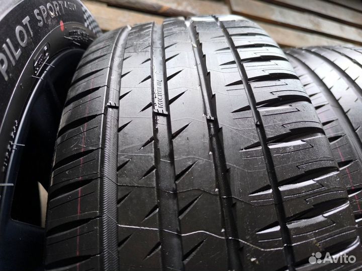 Michelin Pilot Sport 4 SUV 235/50 R21