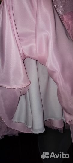 Платье нарядное на девочку 128