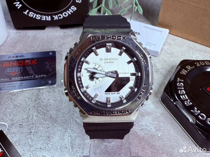 Часы Casio G-Shock GM-2100