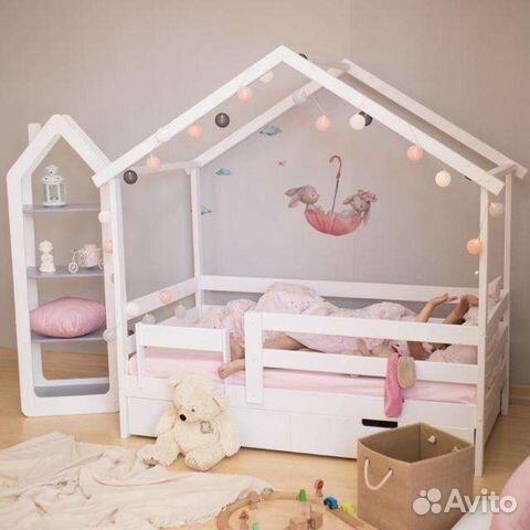 Кровать домик с крышей