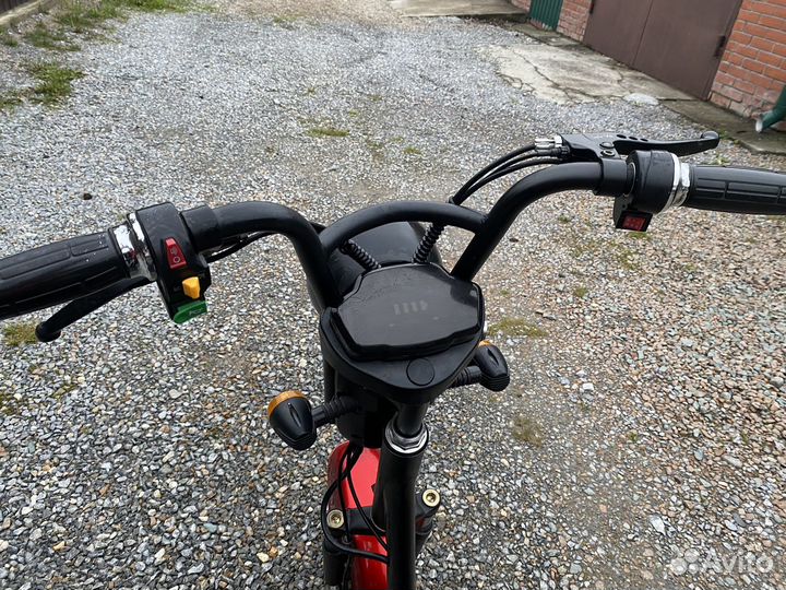 Электроскутер М17(Китай)