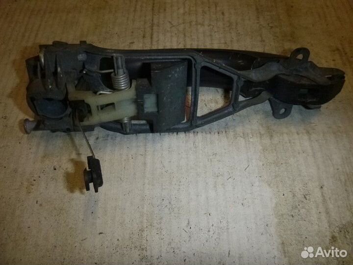 Ручка двери задней наружная правая Volkswagen toua