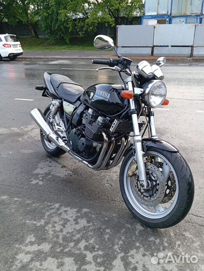 Yamaha XJR400