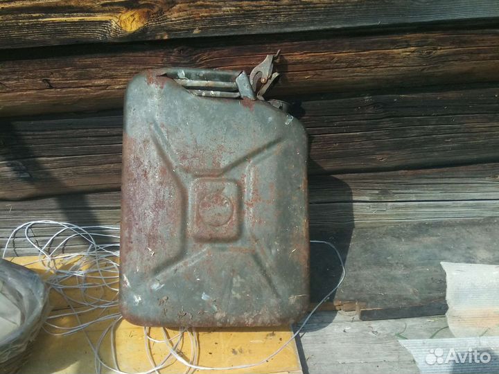 Канистра металлическая 20 л