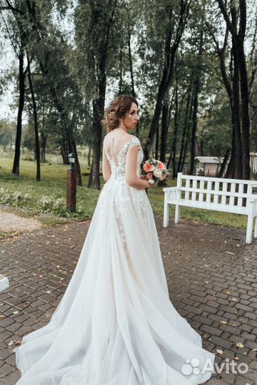 Продам свадебное платье