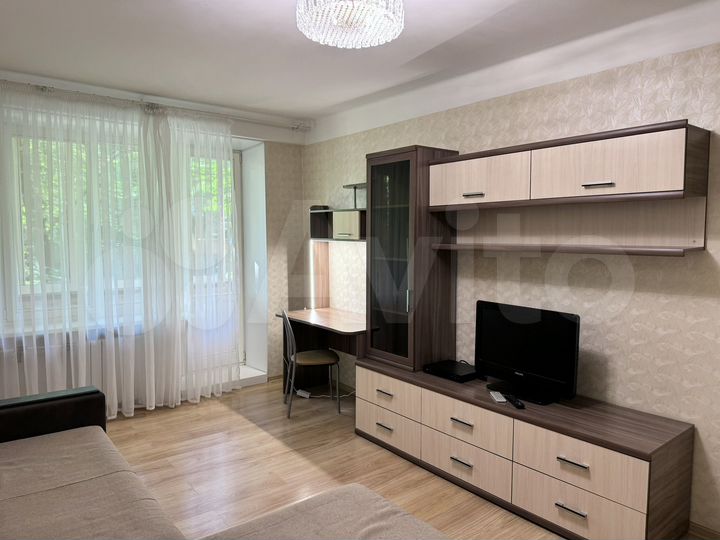 3-к. квартира, 60 м², 2/5 эт.