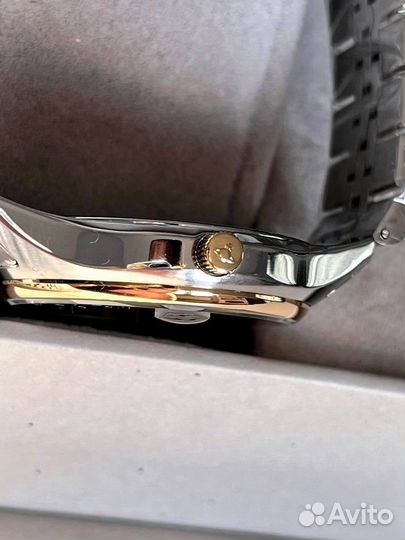 Часы Vivienne Westwood Camberwell Quartz Burgundy