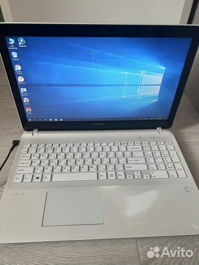 Ноутбук sony vaio i3