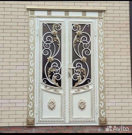 Кованные железные двери