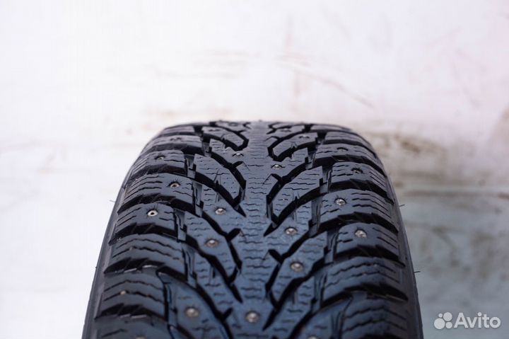 Nokian Tyres Hakkapeliitta 9 SUV 215/65 R16 102T