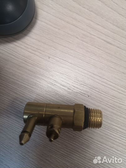 Штуцер бака лодочного мотора Yamaha