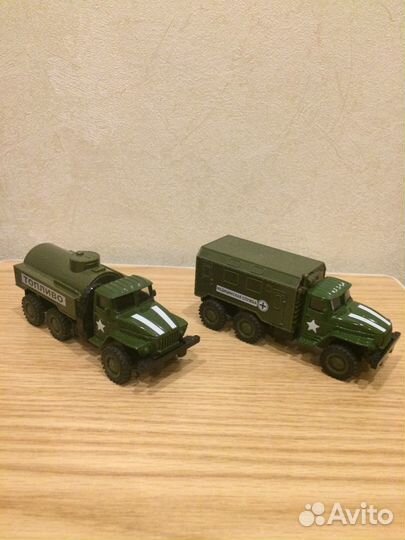 Машинка модель