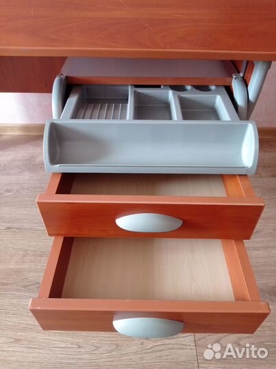 Парта школьная