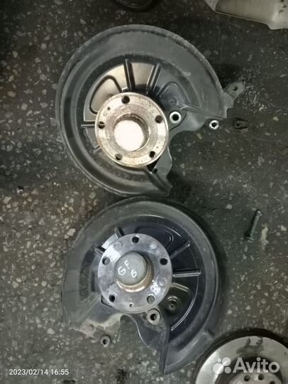 Кулак поворотный перед зад Гольф, Кадди