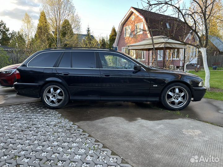 BMW 5 серия 3.0 МТ, 2001, 233 000 км