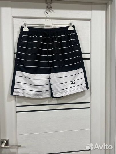 Шорты Lacoste