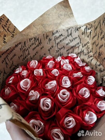 Цветы из атласных лент