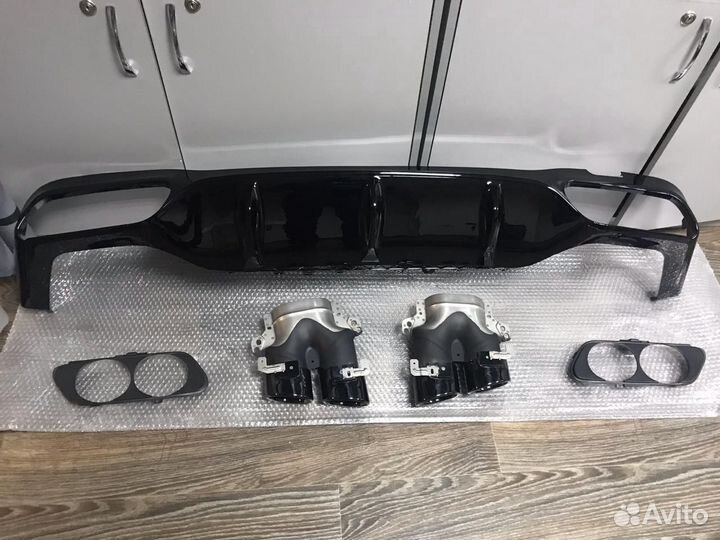 Диффузор AMG 53 с насадками на Mercedes W213