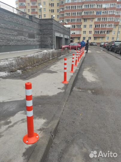 Столбик разделительный гибкий. От производителя