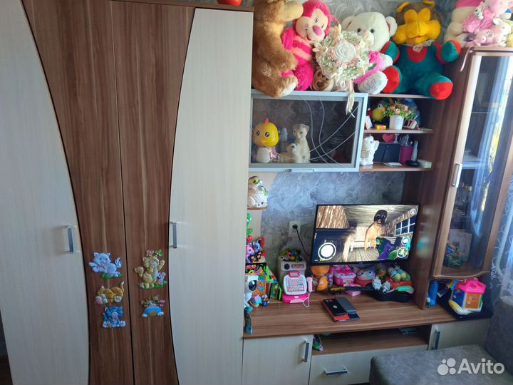 Стенка в гостиную со шкафом