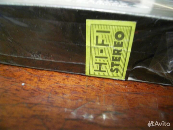 Видеокассеты Новые с фильмами Stereo запечатк. опт