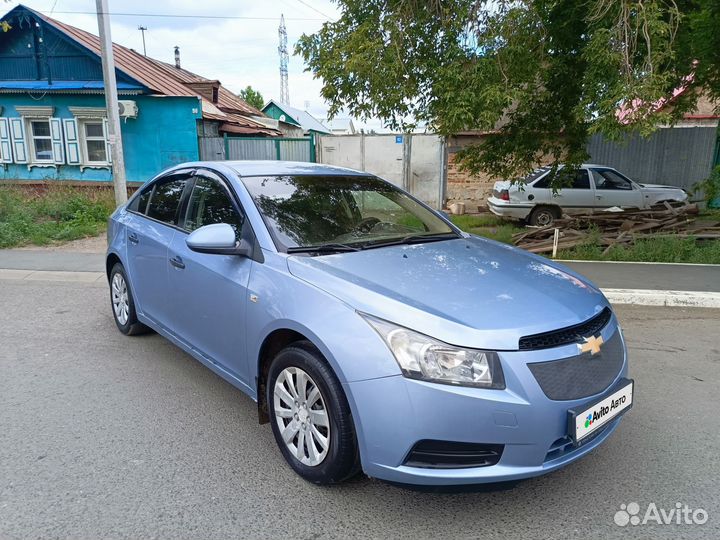 Chevrolet Cruze 1.6 AT, 2010, 95 300 км