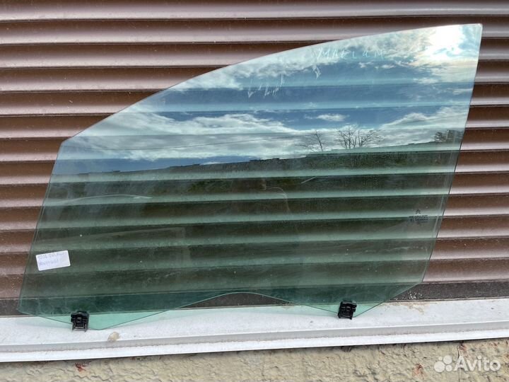 Стекло двери передней левой Citroen C5X7