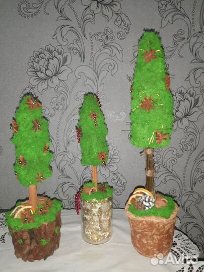 Ёлочки из мха