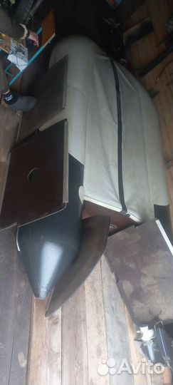 Лодка с Мотором