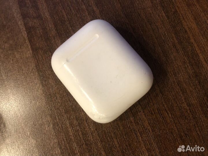 Airpods 1 поколения