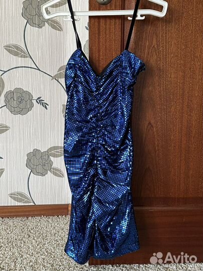 Платье с пайетками zara синее