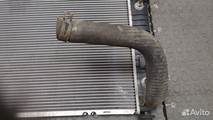 Радиатор охлаждения двигателя Chevrolet Tahoe